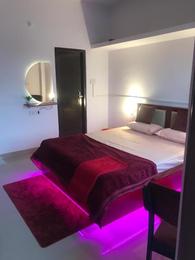 Aparthotel Casa Felice Luxury à Jorhāt Extérieur photo